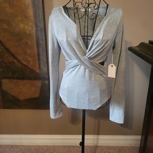 Twist-Front Long Sleeve Women's Top - Light Gray